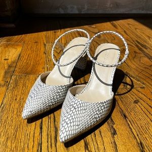 Marc Fisher Dress shoe